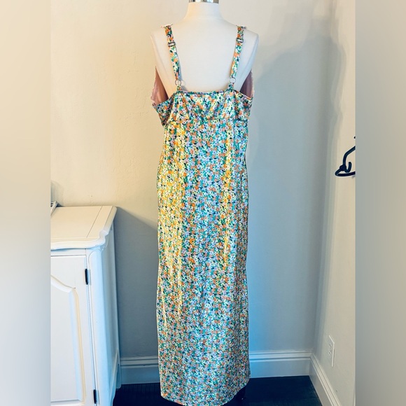 Wild Fable Multi Floral Print Empire Waist Satin Lace Trim Maxi Dress, Size XL - Picture 4 of 11